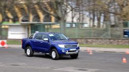 Ford Ranger T6 przed premierą - widok z przodu