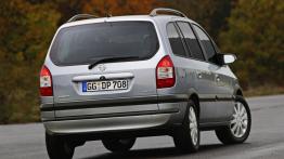 Opel Zafira - widok z tyłu