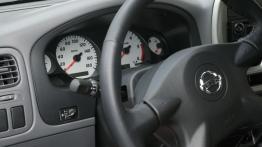 Nissan Pickup Navara - deska rozdzielcza