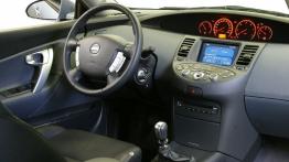 Nissan Primera - pełny panel przedni