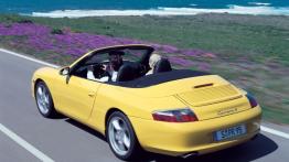 Porsche 911 996 Carrera - widok z tyłu