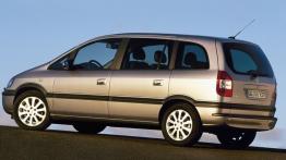 Opel Zafira - widok z tyłu
