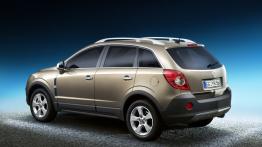 Opel Antara - widok z tyłu