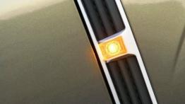 Opel Antara - prawy kierunkowskaz