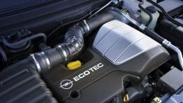 Opel Antara - silnik