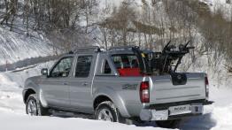 Nissan Pickup Navara - widok z tyłu