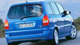 Opel Zafira - widok z tyłu