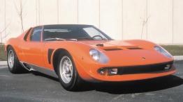 Lamborghini Miura - widok z przodu