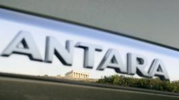 Opel Antara - emblemat boczny