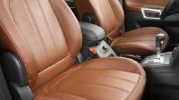 Opel Antara - widok ogólny wnętrza z przodu