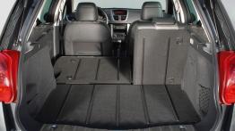 Peugeot 207 Kombi RC - tylna kanapa złożona, widok z bagażnika