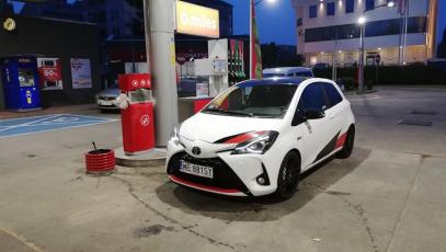 #Toyota #Yaris #GRMN #tankowanie #CircleK