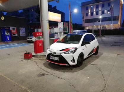 #Toyota #Yaris #GRMN #tankowanie #CircleK