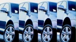 Volkswagen Touareg - prawe przednie nadkole