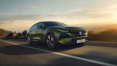 Nowy Peugeot 408 po liftingu: Bogatsze wyposażenie, ale cennik ani drgnął