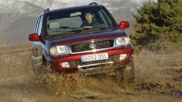 TATA Safari - widok z przodu