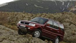 TATA Safari - widok z przodu