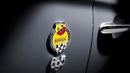 Abarth 695 Tributo Ferrari - emblemat boczny