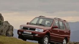 TATA Safari - widok z przodu
