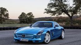 Mercedes SLS AMG Electric Drive - widok z przodu
