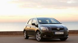 Toyota Auris - widok z przodu