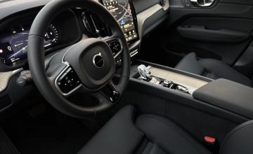 Volvo XC60 II 2025 Plus Motyw: Dark, zdjęcie 8