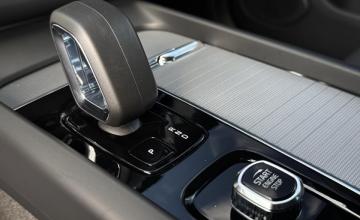 Volvo XC60 II 2025 Plus Motyw: Dark, zdjęcie 16