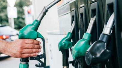 Ceny hurtowe mocno w górę, choć miało być taniej. Zaskakujący ruch Orlenu