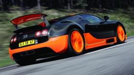 Bugatti Veyron Super Sport - widok z tyłu