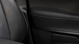 Lexus RX 350 F Sport - drzwi kierowcy od wewnątrz