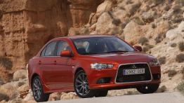 Mitsubishi Lancer Ralliart - prawy bok