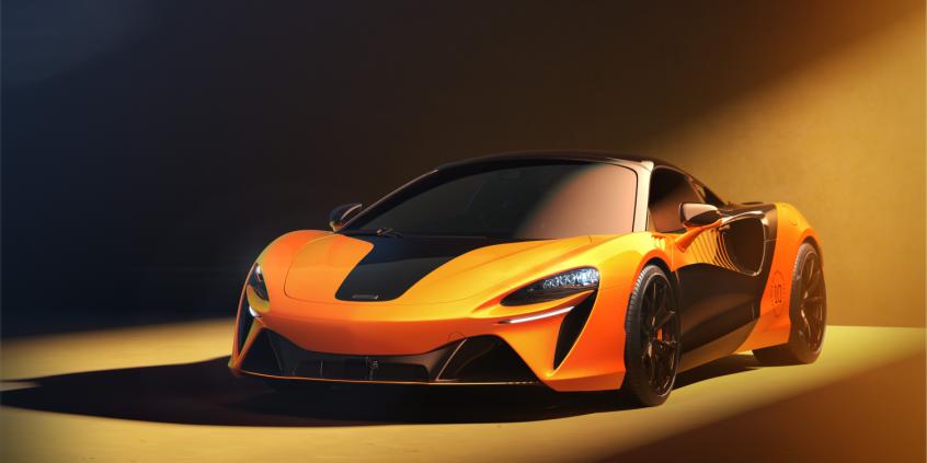 Tylko 10 sztuk na świecie. McLaren świętuje podwójną koronę limitowaną edycją Artury