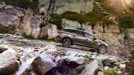 Volvo V60 Cross Country - prawy bok