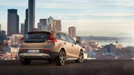 Volvo V40 Cross Country - widok z tyłu