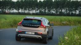 Volvo V40 Cross Country - widok z tyłu