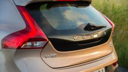 Volvo V40 Cross Country - pokrywa bagażnika - zamknięta