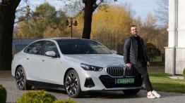 BMW i5 – świetne, jak nie patrzysz
