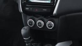 Citroen C4 Aircross - konsola środkowa