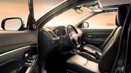 Citroen C4 Aircross - widok ogólny wnętrza z przodu