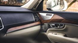 Volvo XC90 T8 Excellence - niczym Nautilus