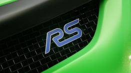 Ford Focus II RS - przód - inne ujęcie