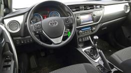 Honda Civic Tourer vs. Toyota Auris Touring Sports