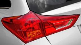 Honda Civic Tourer vs. Toyota Auris Touring Sports