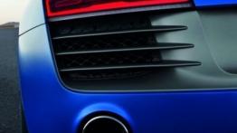 Audi R8 V10 plus - lewy tylny reflektor - włączony