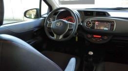 Toyota Yaris - Happy New Yaris