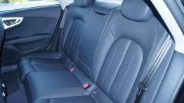 Czy Audi A7 zwycięży Mercedesa CLS?