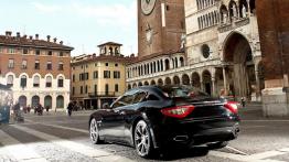 Maserati GranTurismo S - widok z tyłu