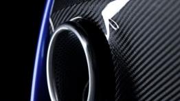 Aston Martin V8 Vantage S - rura wydechowa