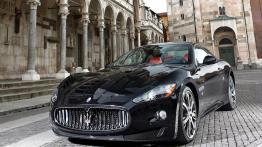 Maserati GranTurismo S - przód - inne ujęcie