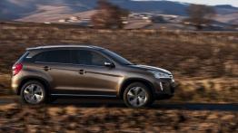 Citroen C4 Aircross - prawy bok